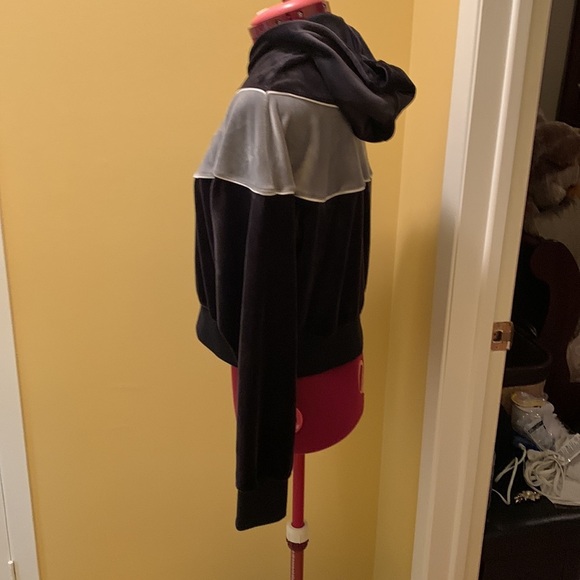 WOMENS NIKE HERITAGE “Plush Velvet'' PULLOVER HOODIE NWOT 🔴 - Picture 5 of 15